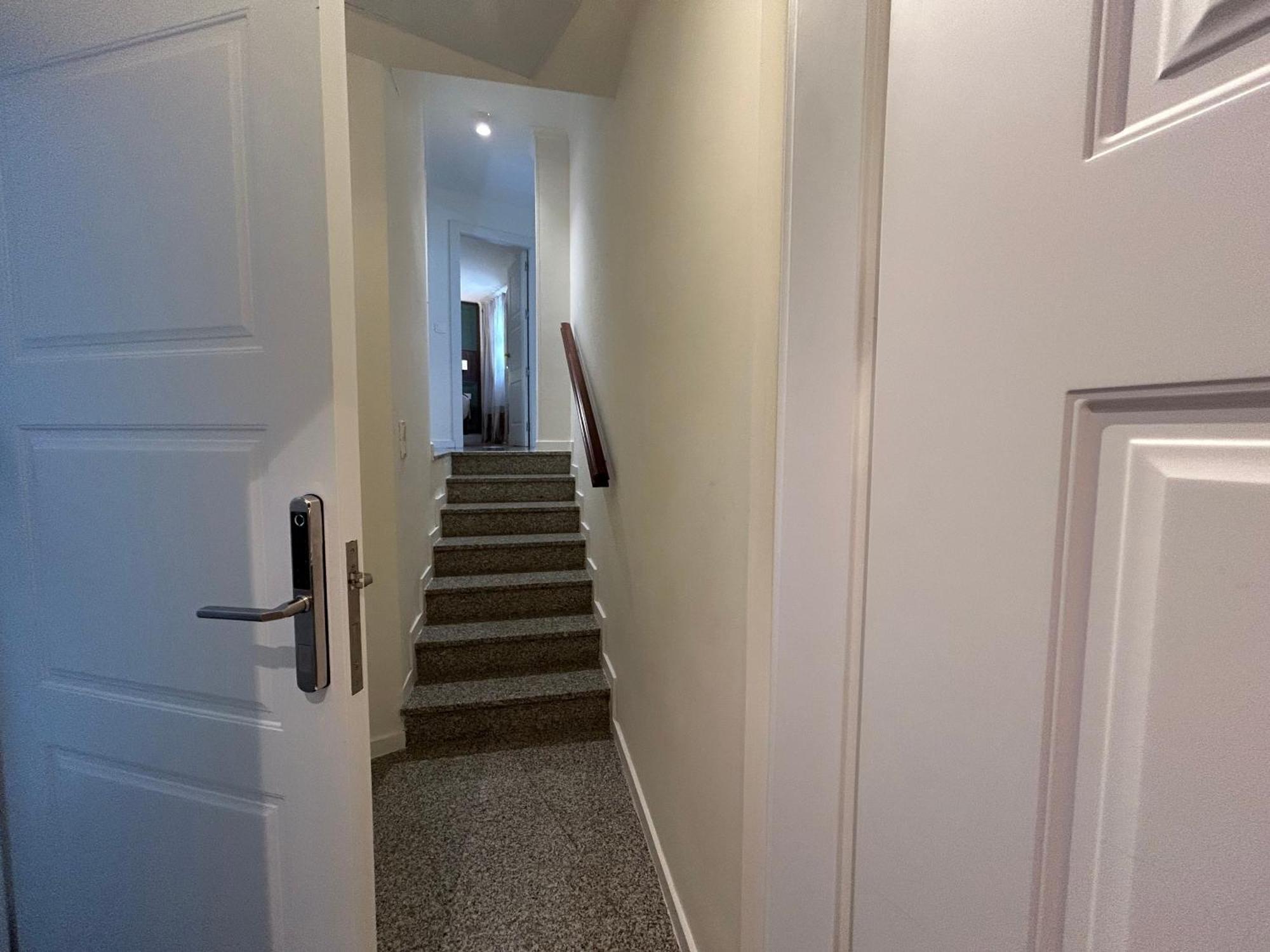 One-Bedroom Apartment Split Level